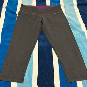 Lululemon gray crop leggings